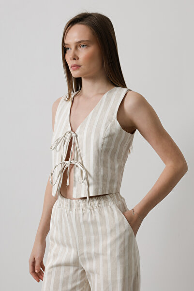 Trendyol Collection Μπεζ λινό υφή με κορδόνι μπροστά Λεπτομέρεια ριγέ V λαιμόκοψη υφασμένη μπλούζα TWOSS25BZ00159