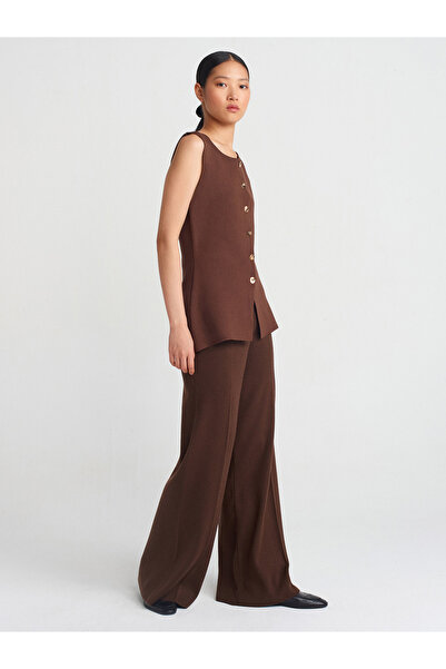 Dilvin 60291 Πλεκτό γιλέκο με κουμπιά Crew Neck-Καφέ