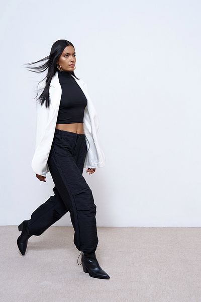 Quzu Quilted Parachute Trousers Black
