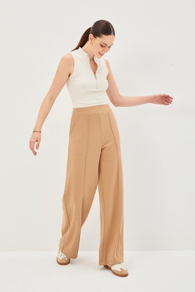 Allyco Κανονικό πλεκτό παντελόνι με διπλή τσέπη με ραβδώσεις