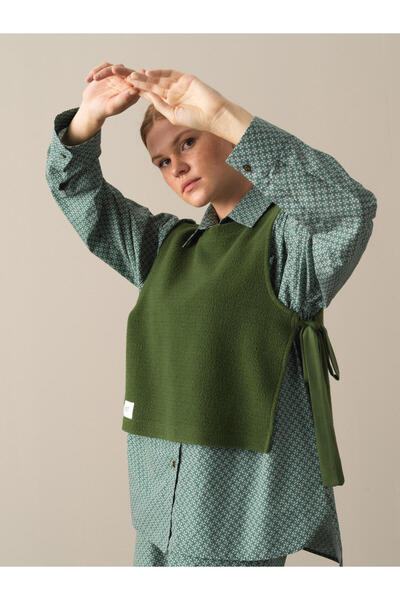 Xint Kadın Dyeşil Bisiklet Yaka Regular Fit Kuzu Yelek