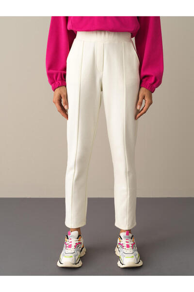 Xint Kadın Ekru Pamuk Dokulu Regular Fit Sweat Pantolon
