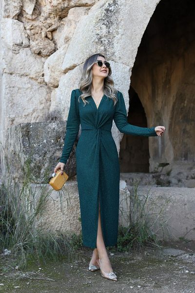 bytugcekaya Φόρεμα με λεπτομέρεια με σμαραγδένιο πράσινο γκλίτερ κόμπο