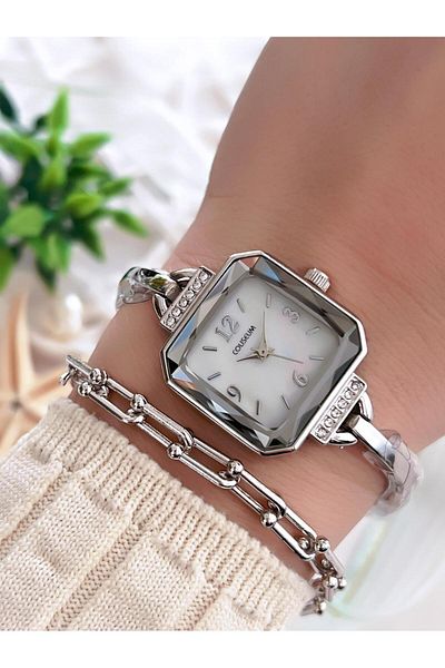 Coliseum Vintage Design Women's Wristwatch and Bracelet Set - Cl8458.M5