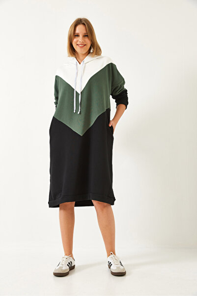 Bianco Lucci Dámské barevné blokové šaty s kapucí se vzorem V 60351327