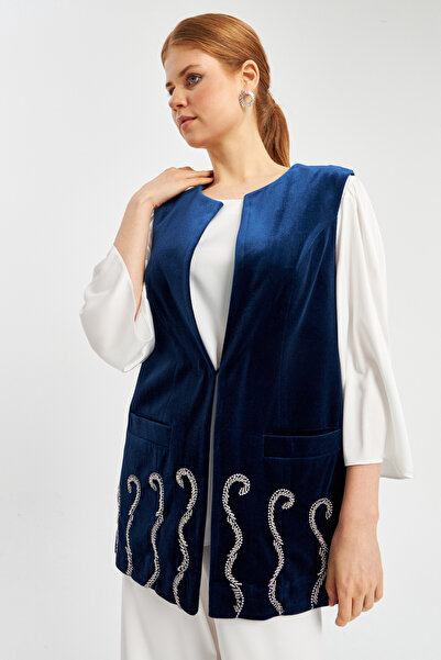 İnce İşleme detaylı Kadife Yelek