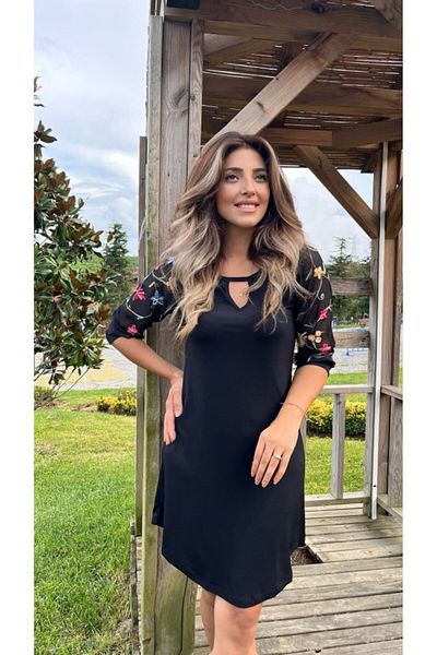 Moda Asmira Women's Poor Sleeve Crew Neck Flower Pattern Sandy Loose Short Dress