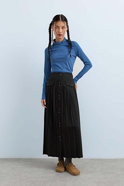 Nihan Önden Düğmeli Piliseli Etek Füme