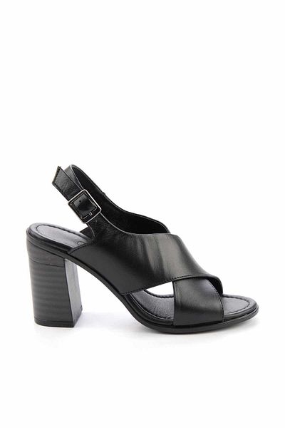 Bambi Pantofi clasici cu toc de damă din piele neagră K05290032103