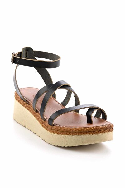 Bambi Černé kožené dámské sandály K0519711103