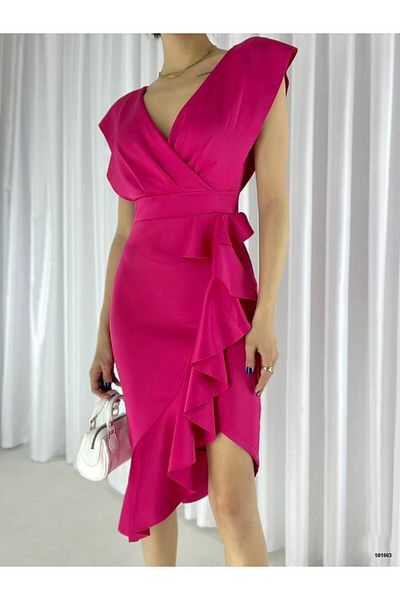 leyla sanat sanata yeni bir bakış açısı Leyla Sanat a New Perspective on Art Scuba Fabric Ruffled Front Midi Dress