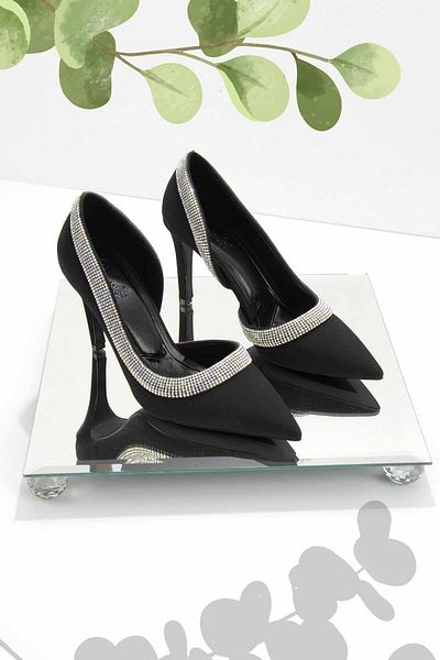 Bambi Damen-Abendschuhe aus mattschwarzem Satin K 01231317138