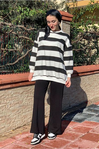 Moda Rosa 25K4426 -Black - Thick Stripes Oversize Sweat