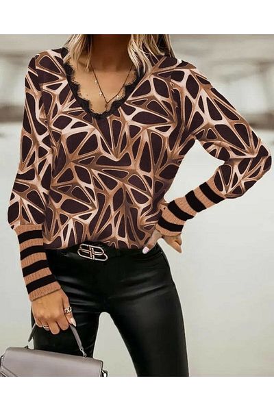 İpeksi Silky Women's Long Sleeve V Neck Edges Guipure Detail Hooded Diver Blouse