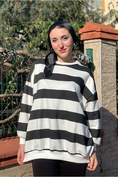 Moda Rosa 25K4426 -Black - Thick Stripes Oversize Sweat