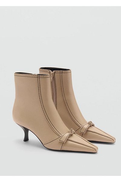 MANGO Woman Dekorative, genähte Lederstiefeletten mit Bindedetail