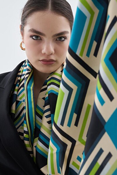 Doğanın Geometrisi-Yeşil Geometrik Desenli %100 İpek Twill Şal