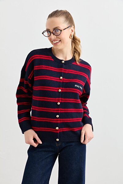 Qutu Butik 241115 DUGMELI SERITLI HIRKA