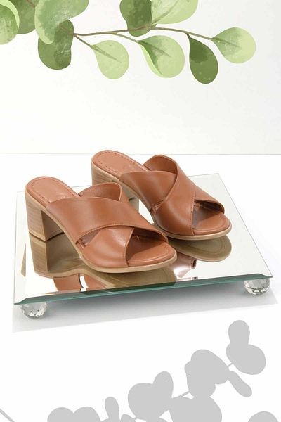Bambi Tan Genuine Leather Women's Slippers K04529184303