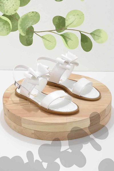 Bambi Weiße Damensandalen K05311335409