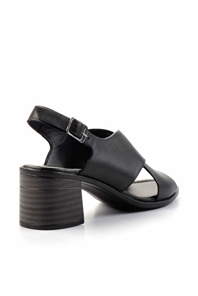 Bambi Black Leather Women's Classic Heeled Shoes K05290032603