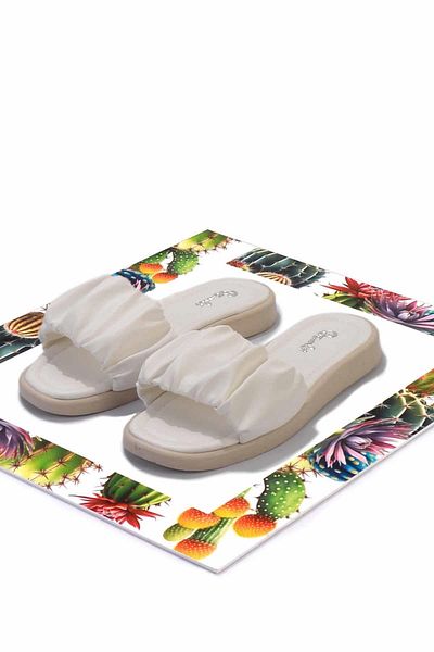 Bambi White Beige Women's Slippers K04875081109