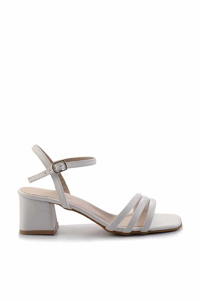 Bambi White Women's Sandal K05994070909