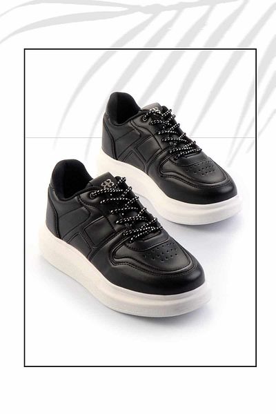 Bambi Black and White Women's Sneaker K01478103309