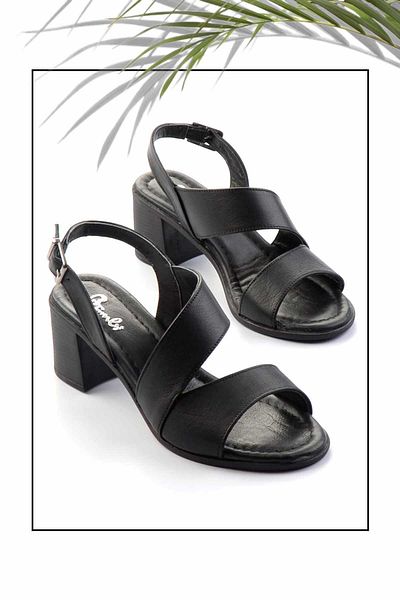 Bambi Klassische Damenschuhe mit Absatz aus schwarzem Echtleder K 05586222303