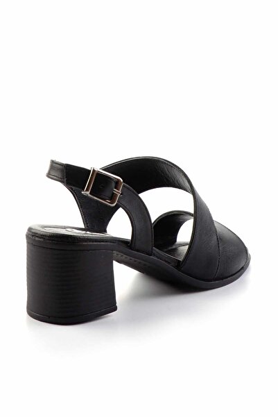 Bambi Black Leather Women's Classic Heeled Shoes K05586222303