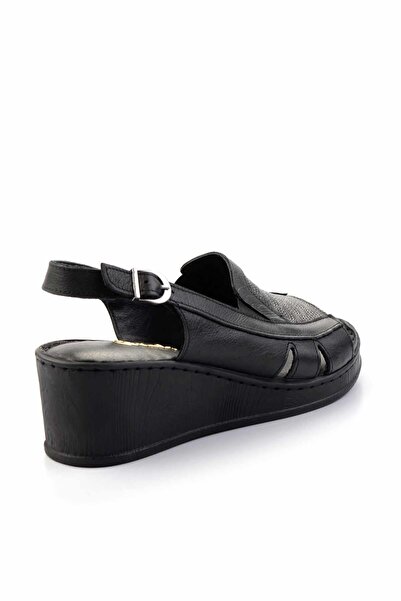 Bambi Schwarze Damenschuhe mit Keilabsatz aus echtem Leder K 05466057303