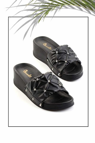 Bambi Women's Black Slippers - K04319541009