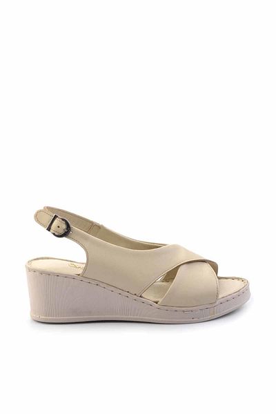 Bambi Beigefarbene Damenschuhe aus echtem Leder mit Keilabsatz K 05466057003