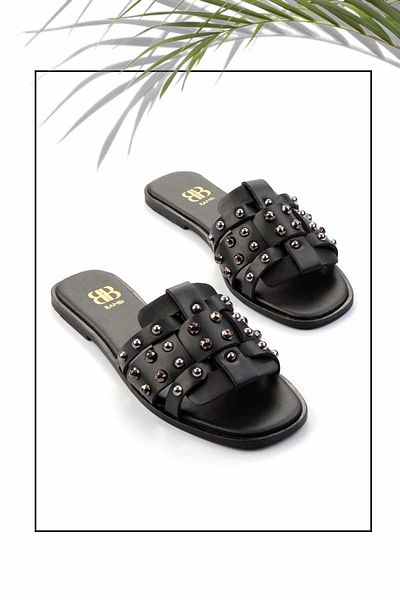 Bambi Dámské černé pantofle - model K04024010009