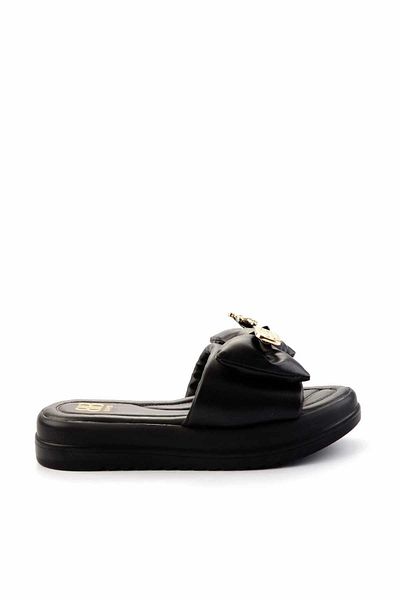 Bambi Women's Black Slippers K04319540309