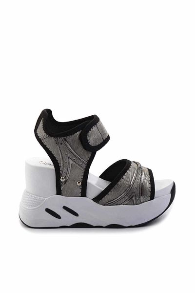 Bambi Platinum Colored Striped Women's Sandals - K05026200109
