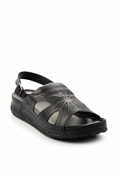 Bambi Black Leather Women's Sandals K05278204403