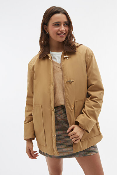 Mudo Velour Collar Button Detailed Coat Jacket