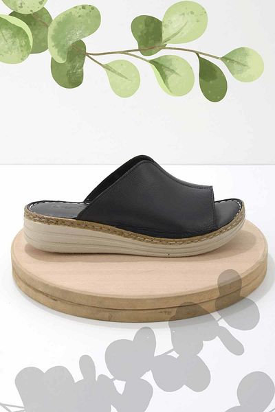 Bambi Black Genuine Leather Women's Slippers K04281204003
