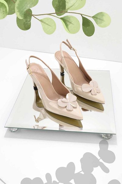 Bambi Beige Patent Leather Women's Classic Heeled Shoes01188133108