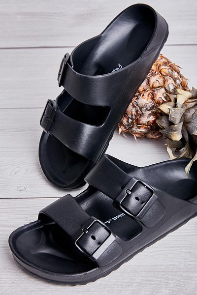 Bambi Women's Black Slippers K04740300059
