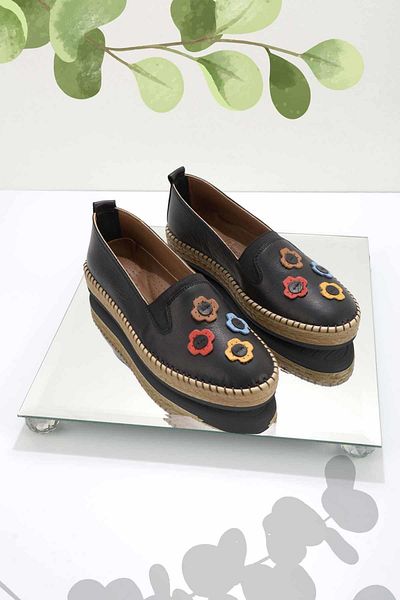 Bambi Schwarze Damen-Freizeitschuhe aus echtem Leder K 01300301503