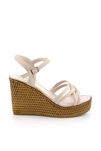 Bambi Beige Damenschuhe mit Keilabsatz K 05823700209