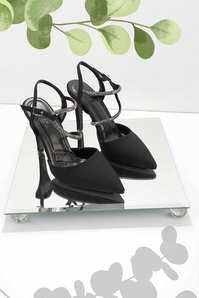 Bambi Damen-Abendschuhe aus mattschwarzem Satin K 01231105238