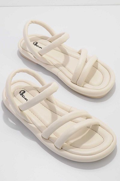 Bambi Beigefarbene Damensandalen K05954010009