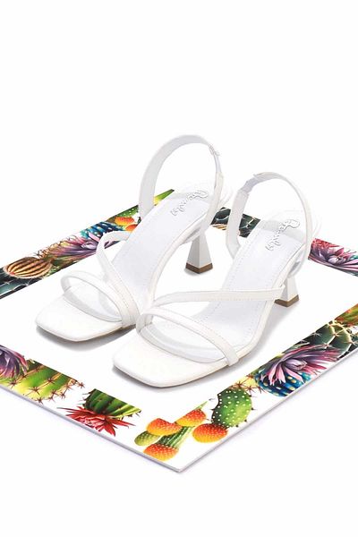 Bambi Weiße klassische Damenschuhe mit Absatz K 05397085309