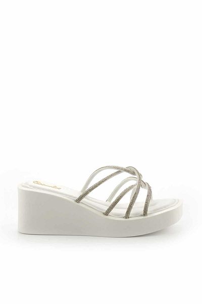Bambi Women's White Slippers - K 04824218009
