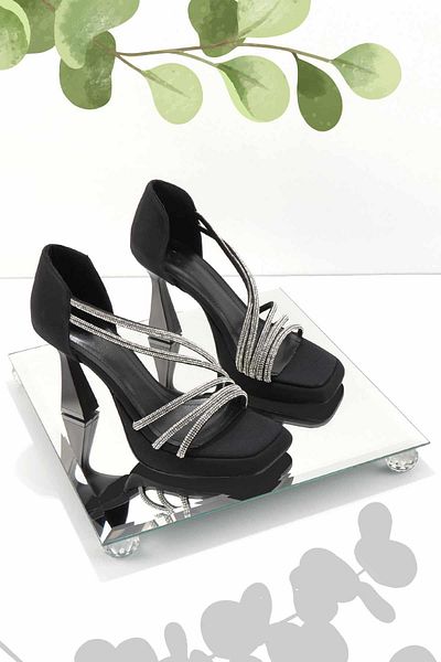 Bambi Damen-Abendschuhe aus mattschwarzem Satin K 01215080938