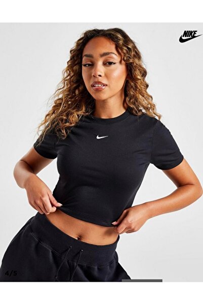 Nike Sportswear Essential Slim-Fit Cropped κοντομάνικο μαύρο γυναικείο μπλουζάκι