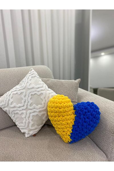 Alize Fan Heart Pillow – Team Colors Decorative Pillow